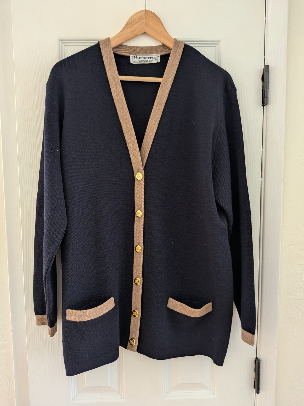 Vintage Burberrys Navy/Tan Cardigan 100% Pure New Wool Made In England Size XL